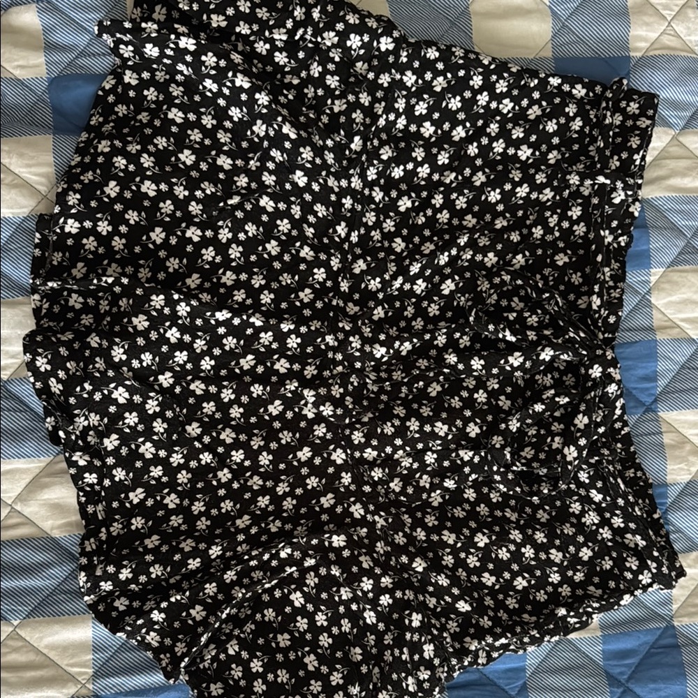 Black and White Floral Skort